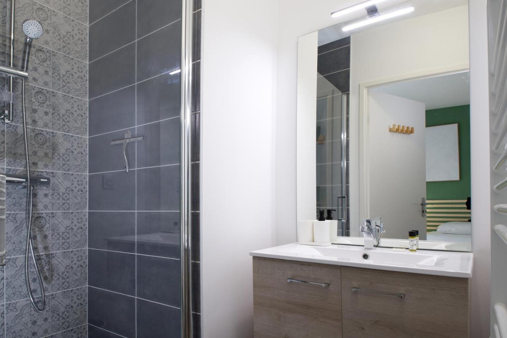 Le Normand- Appartement Neuf, 3 Chambres, Terrasse Rennes Eksteriør bilde